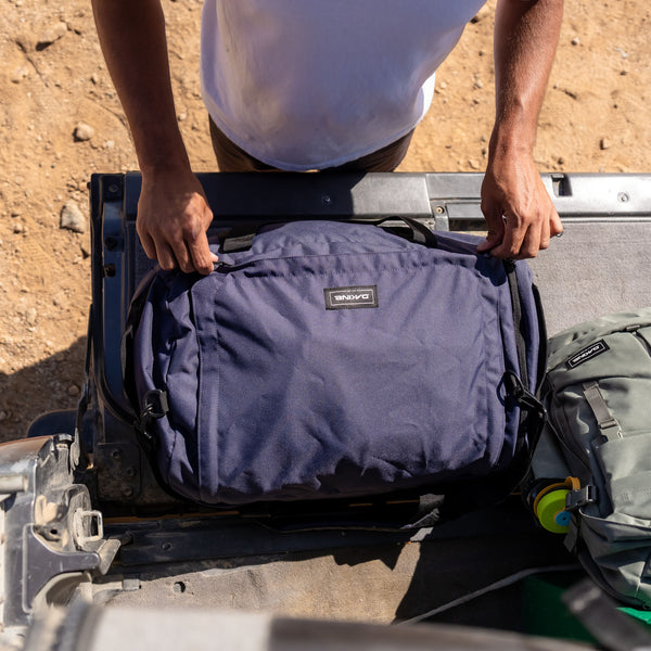 EQ Duffle 50L - Black – Dakine